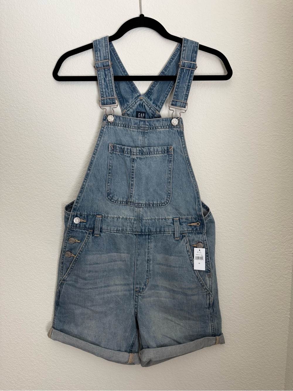 GAP | Women’s Light Wash Denim Short Overall With Cuffed Hem Size XS